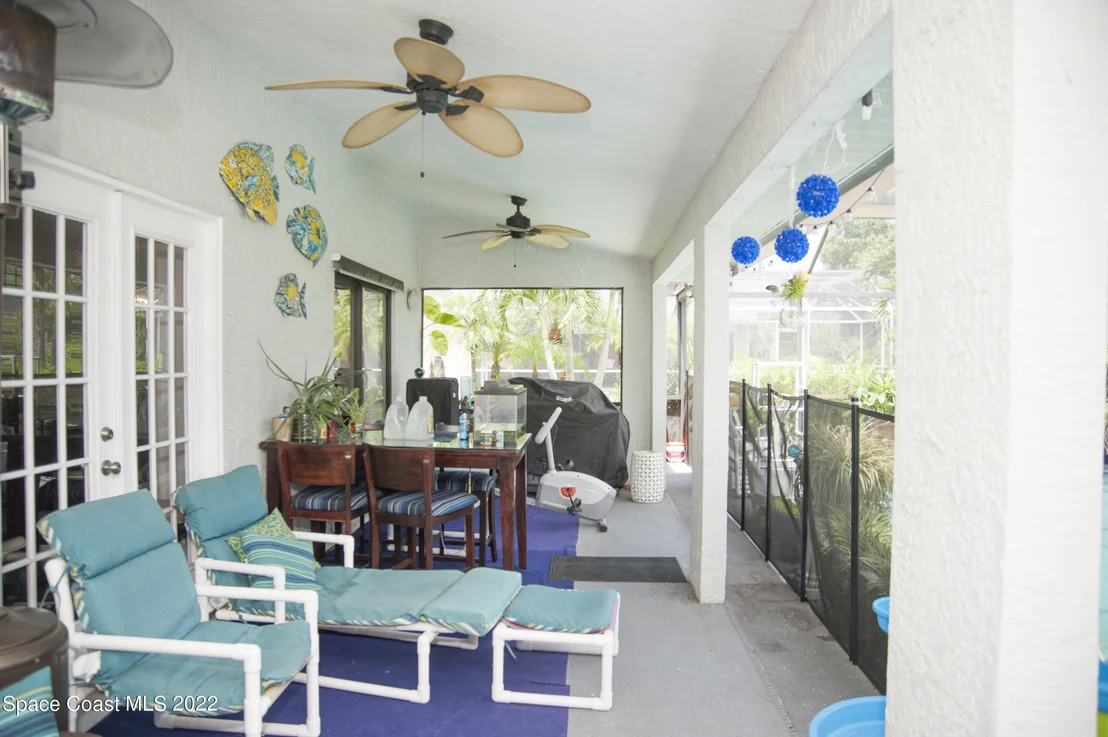 Photo of 968 Pelican Lane