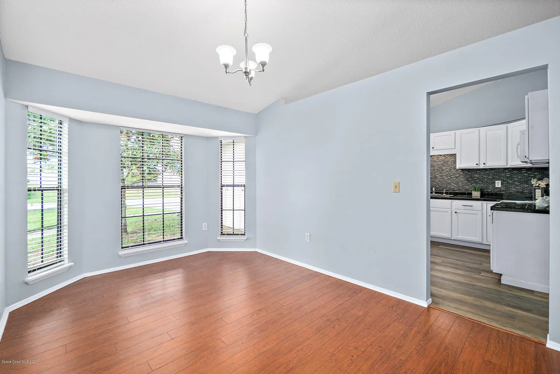 Photo of 6437 Fairchild Avenue