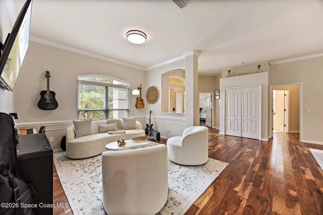 Photo of 6197 Arlington Circle