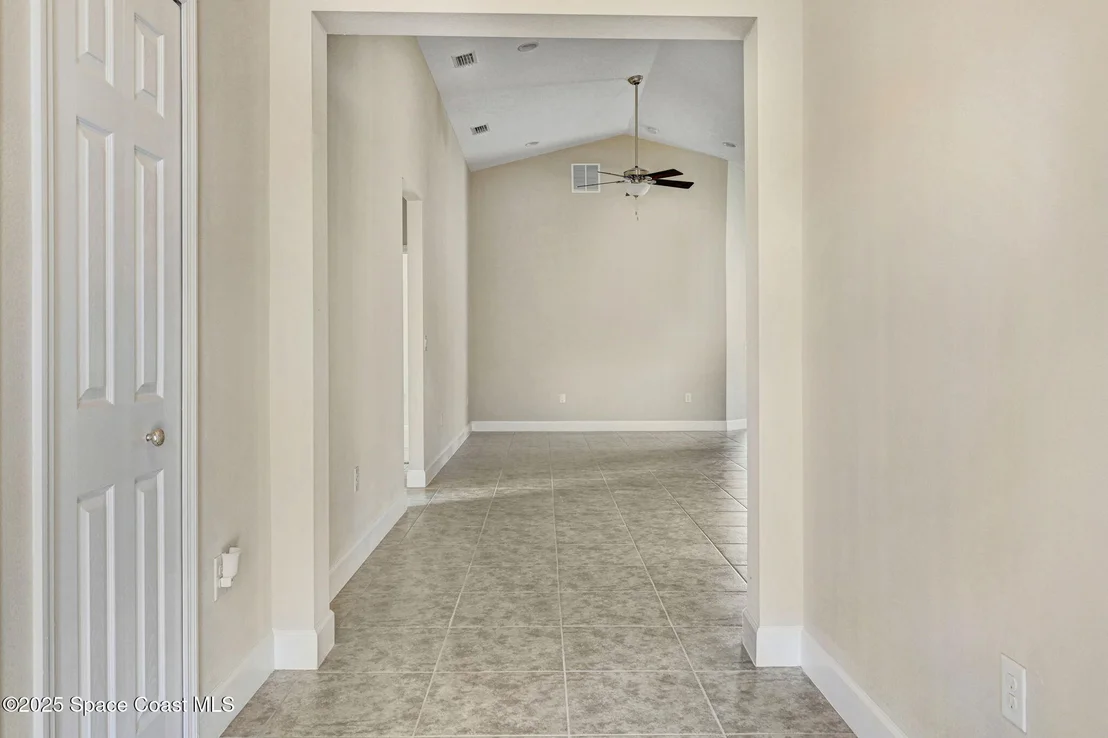 Photo of 1141 Dillard Drive SE