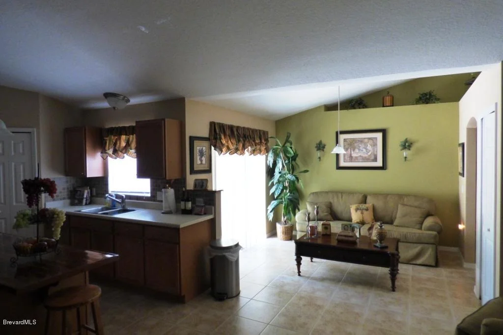 Photo of 930 SE Sable Circle