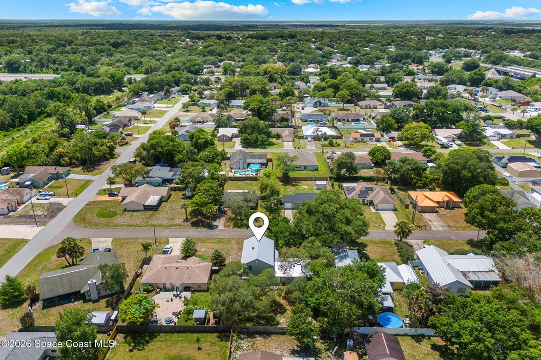 Photo of 5687 Holden Road