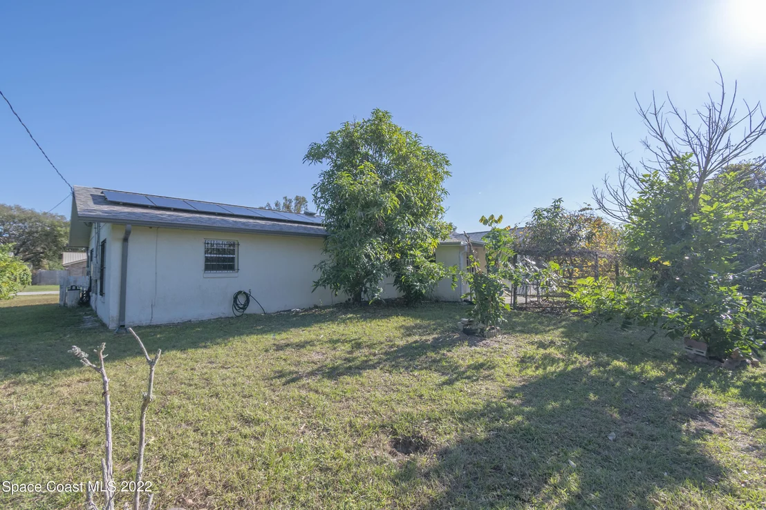 Photo of 936 Clayton Drive