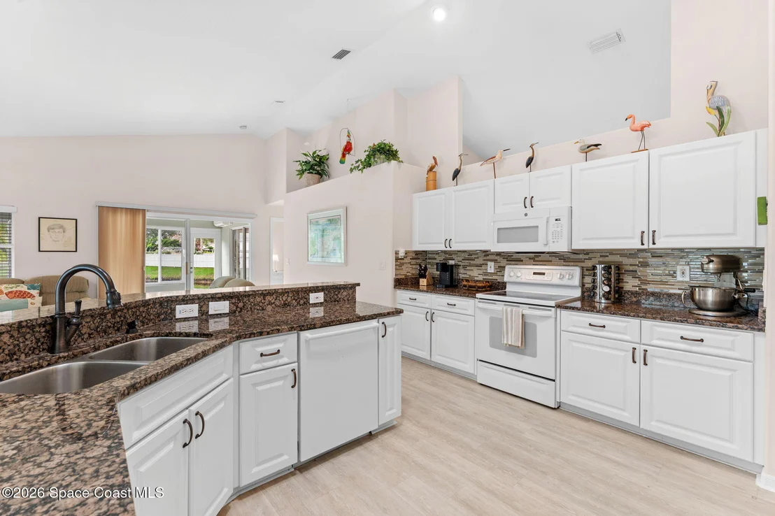 Photo of 685 Naples Court