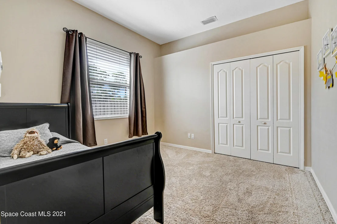Photo of 5917 Newbury Circle
