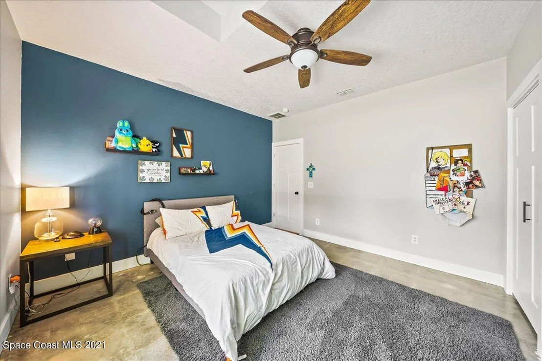 Photo of 629 Hummingbird Drive