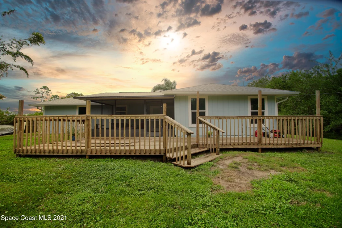 Photo of 9026 85th Place