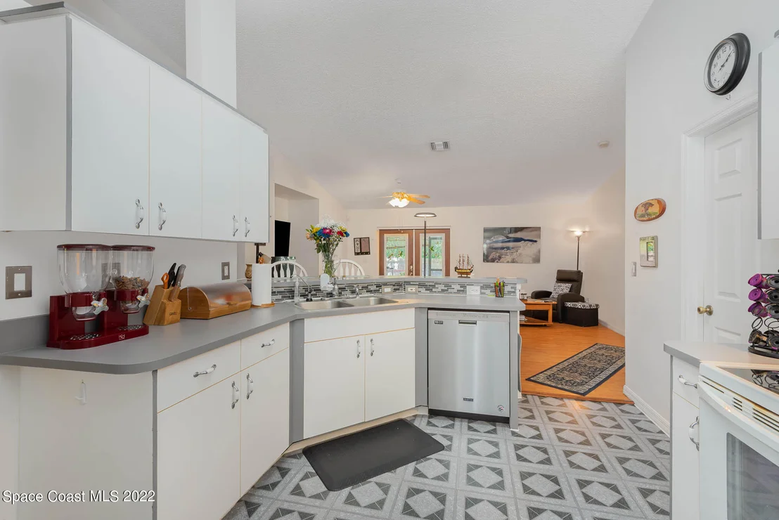 Photo of 505 Arabella Lane