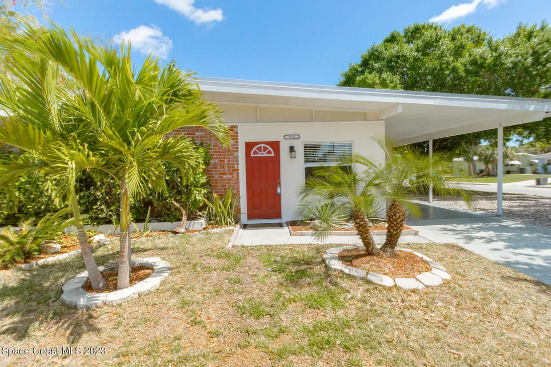 Photo of 825 Tupelo Drive