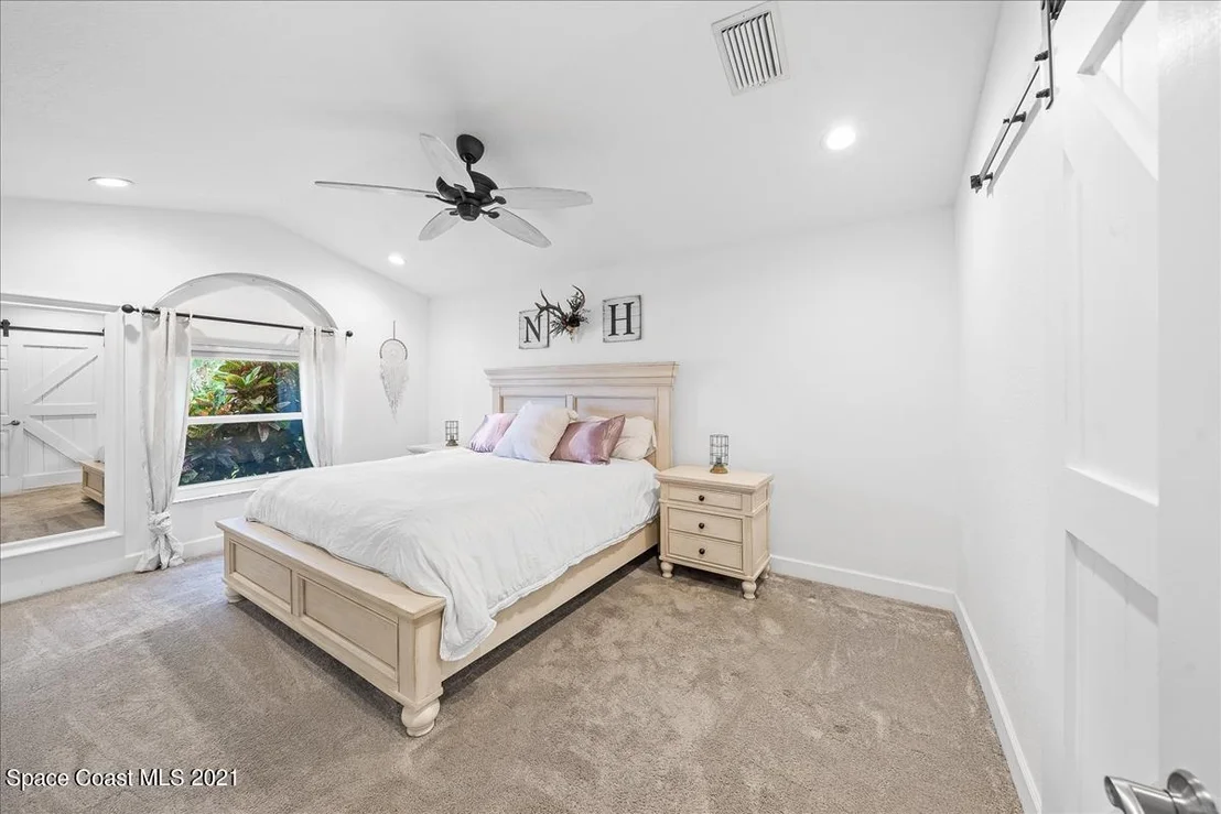 Photo of 1035 Jacaranda Circle