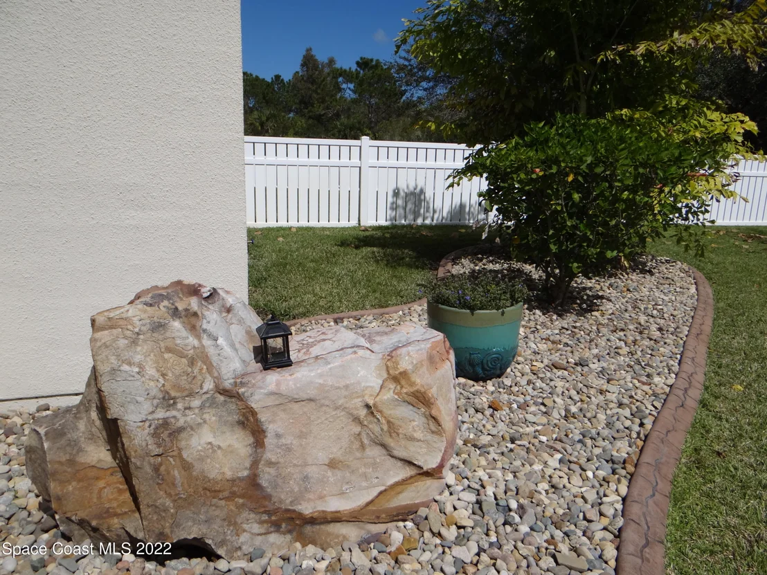 Photo of 3100 Huntleigh Way