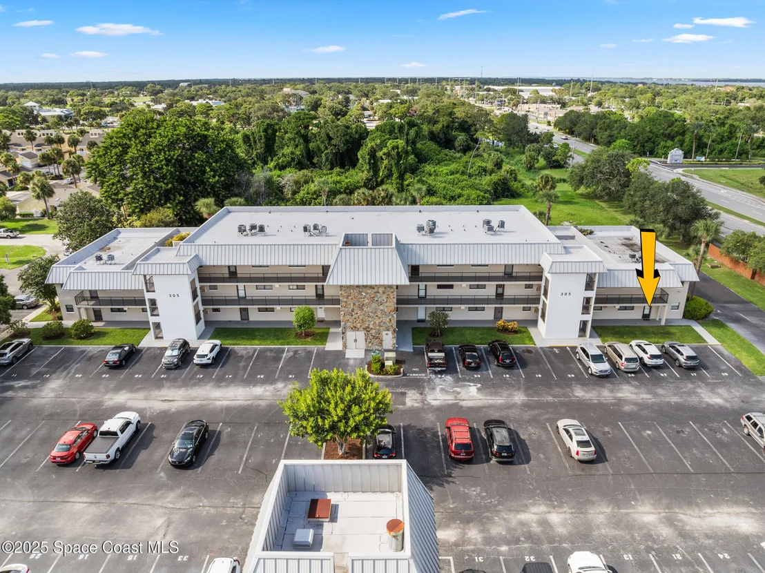 Photo of Unit 1218 at 305 Tangle Run Boulevard