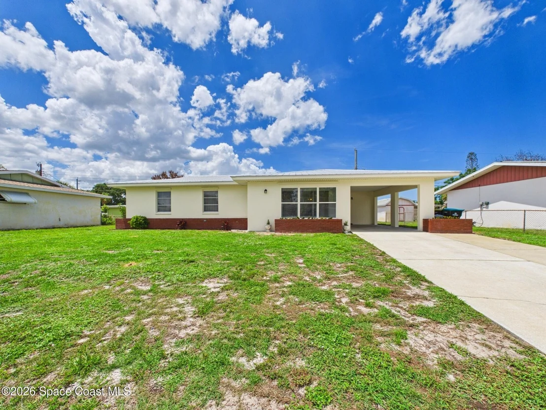 Photo of 2939 Chipper Drive NE