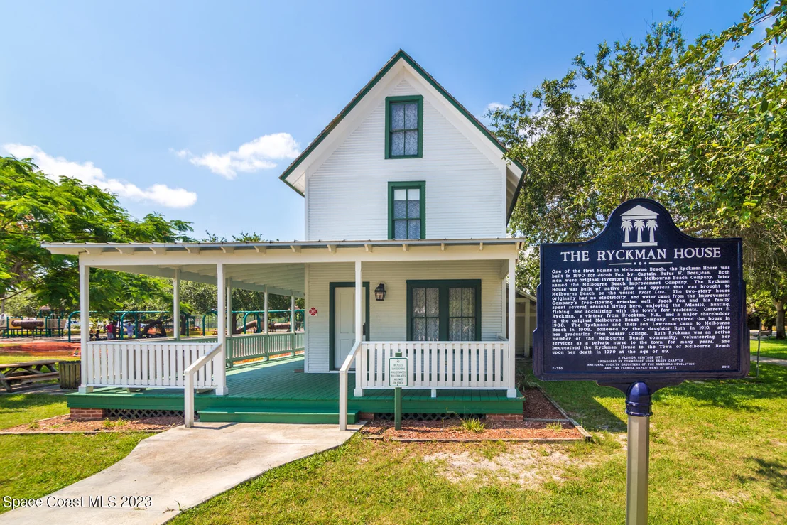 Photo of 523 Avenue A