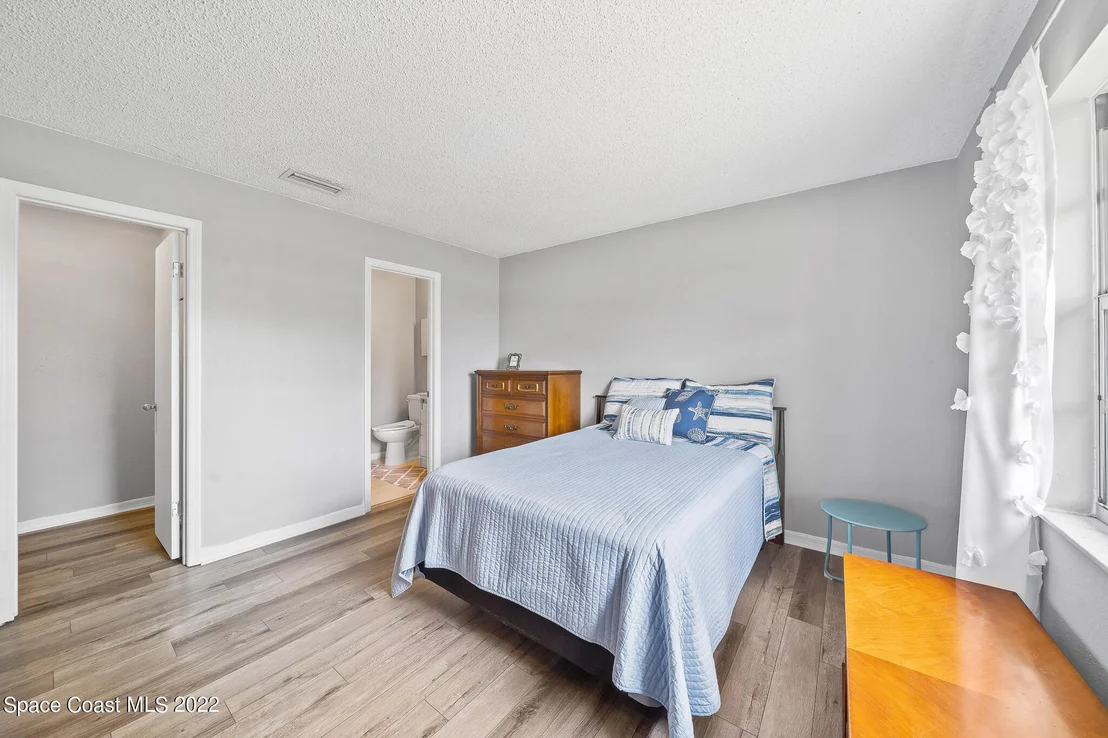 Photo of 573 Ebony Street