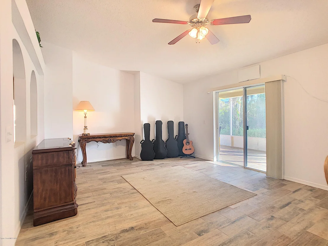 Photo of 669 Macon Drive