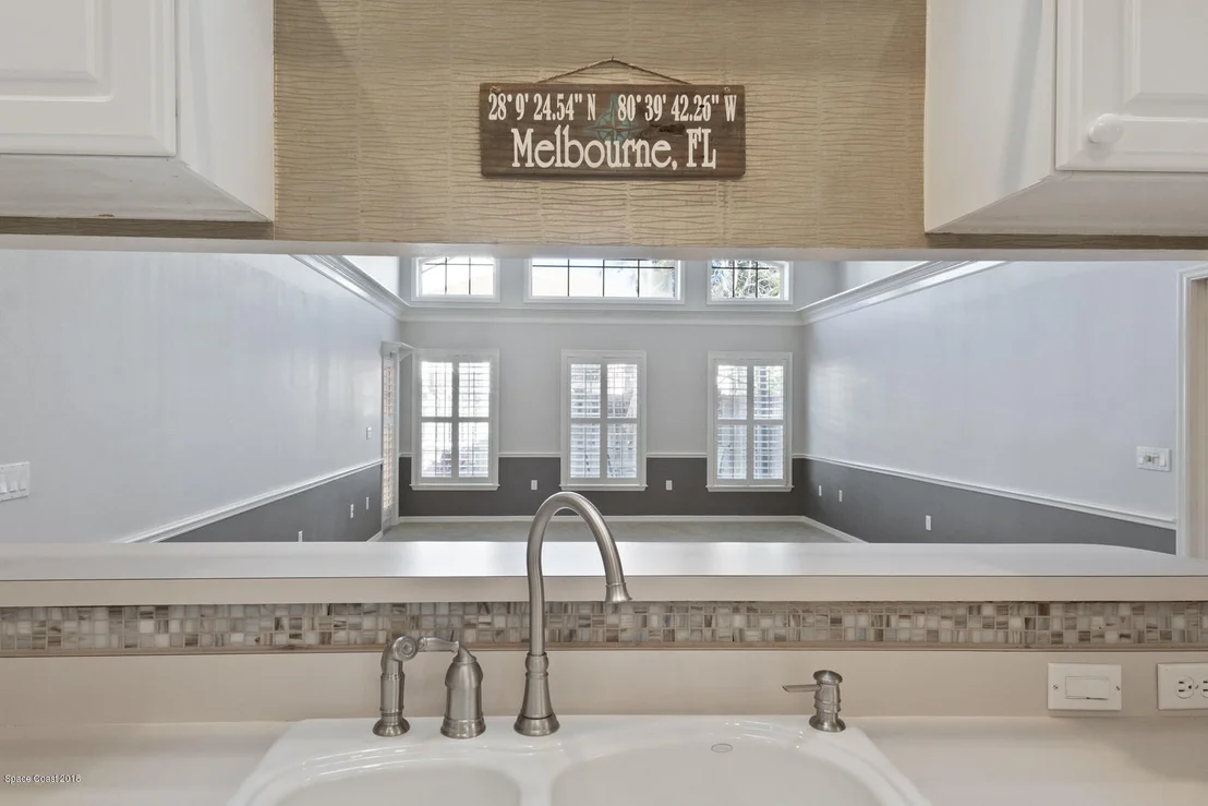 Photo of 2477 Saint Johns Lane