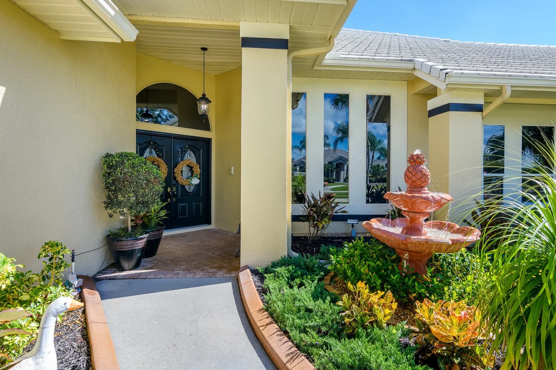 Photo of 789 Oak Park Drive