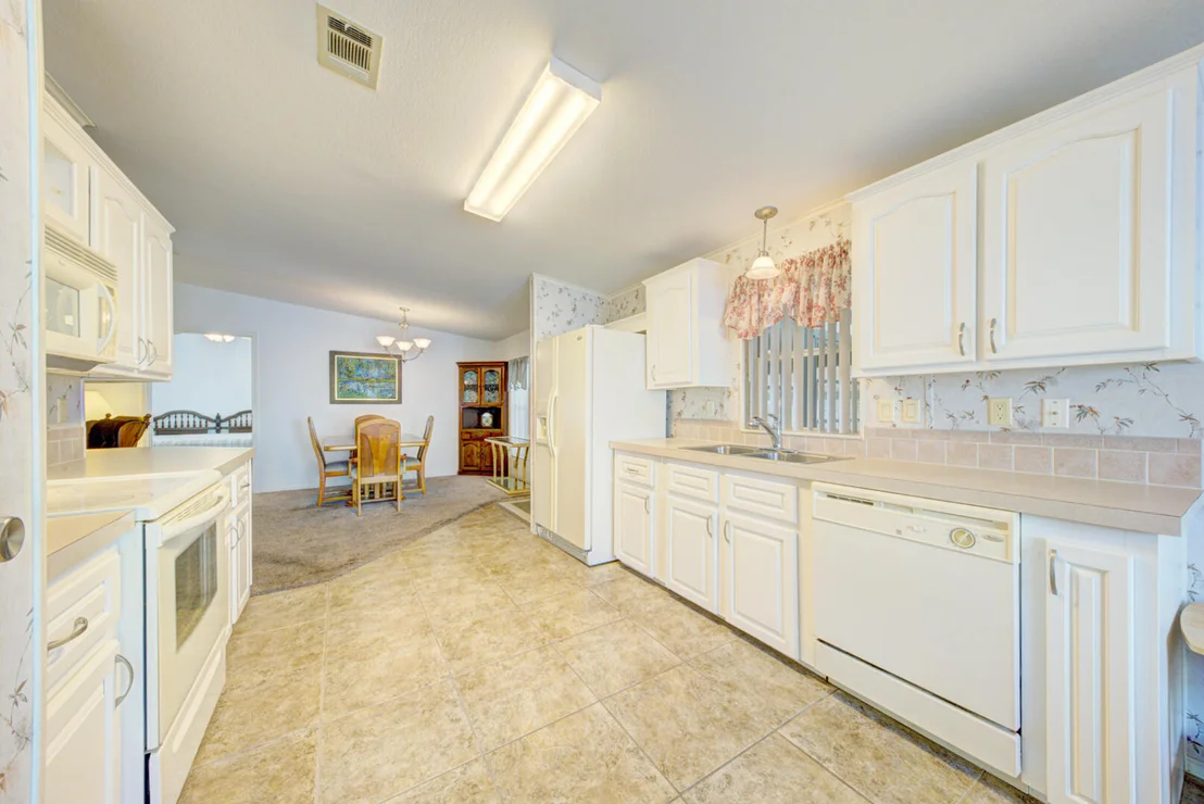 Photo of 665 Outer Drive