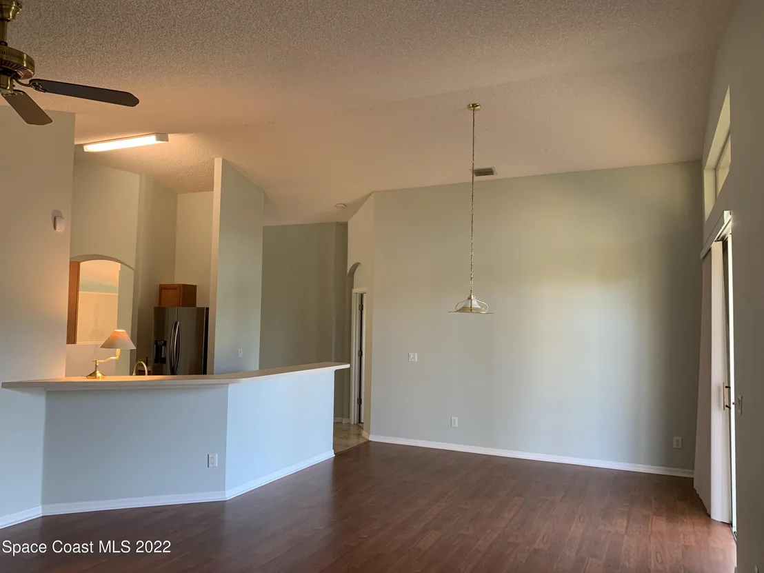 Photo of 982 Shaw Circle