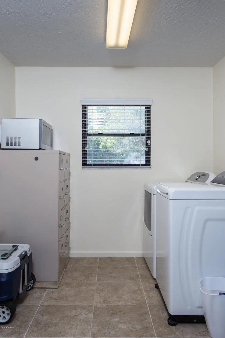 Photo of 2120 Bridle Path