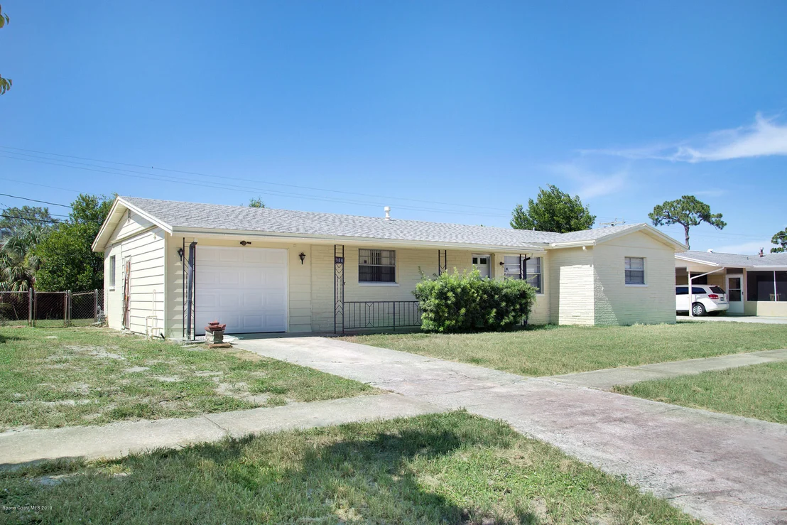 Photo of 906 Bristol Drive