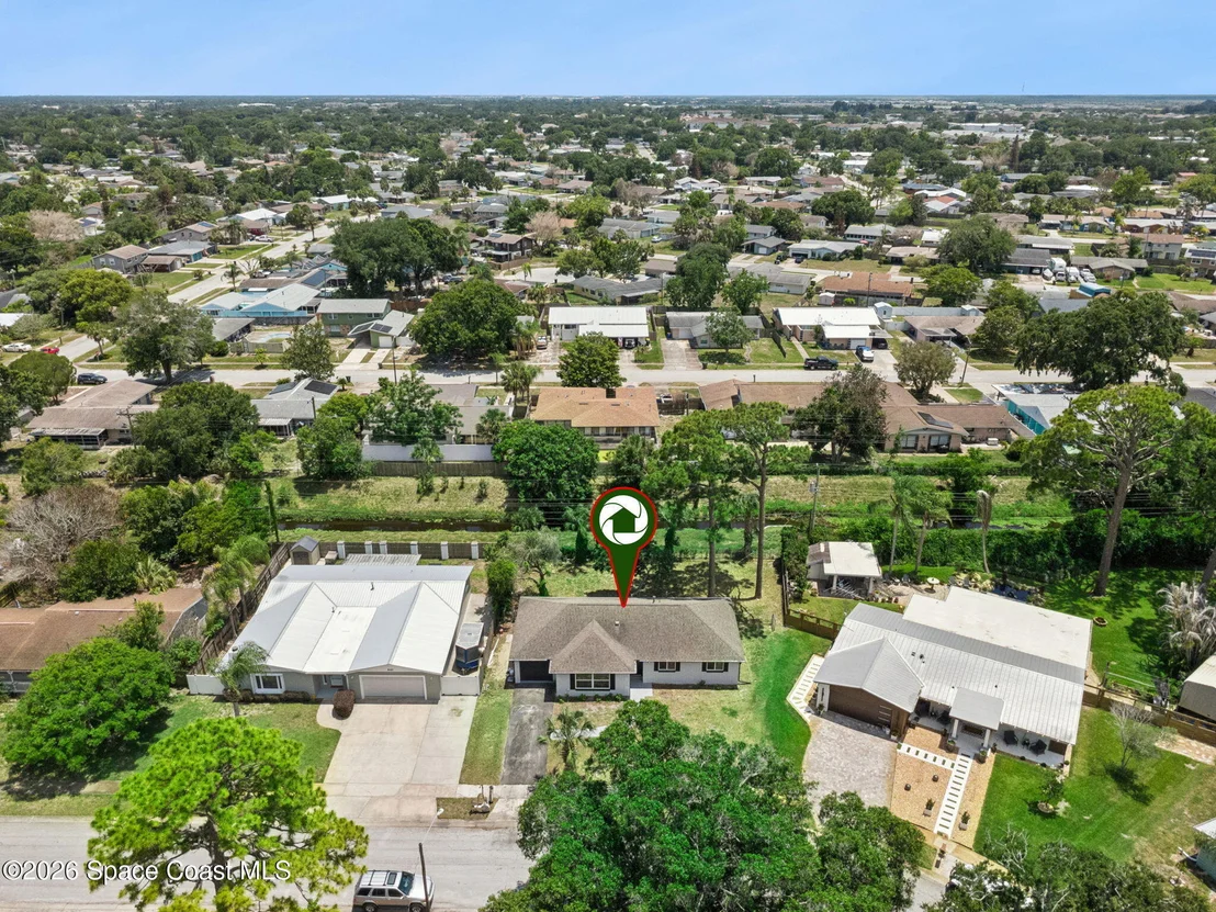 Photo of 949 Lexington Road