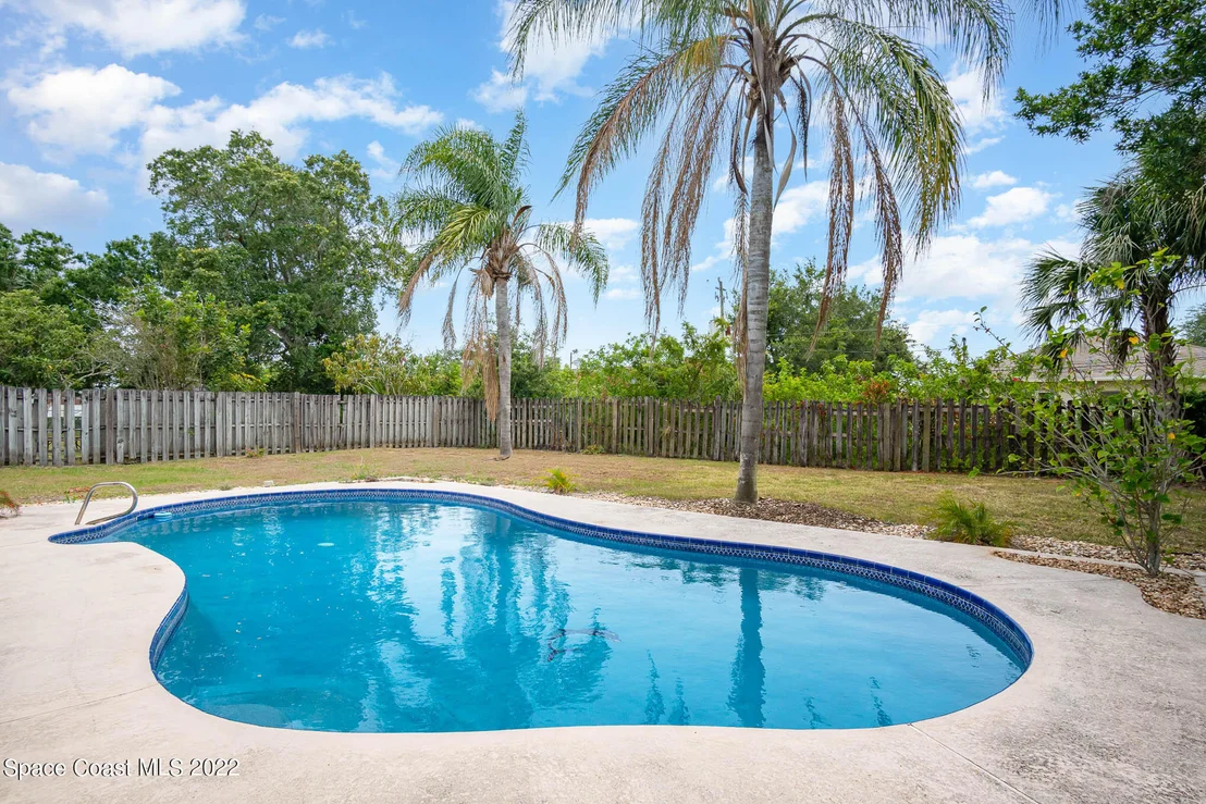 Photo of 1231 Freil Road NE