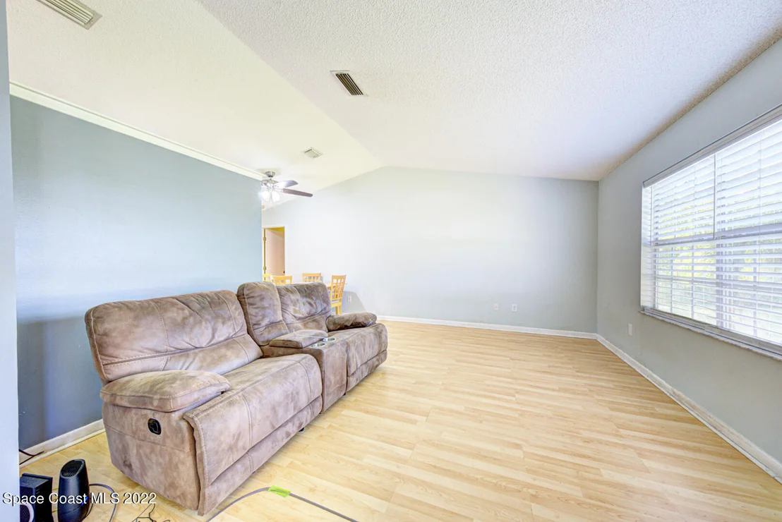 Photo of 6457 Hunt Road