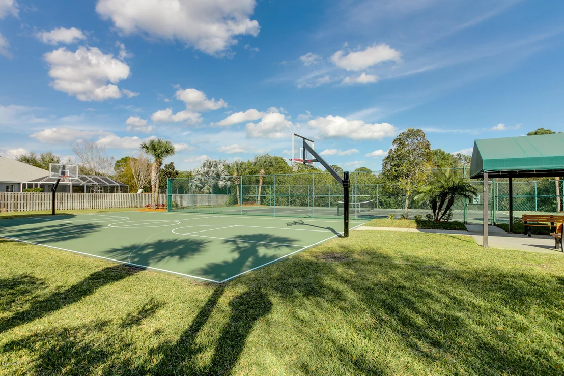 Photo of 5784 Newbury Circle