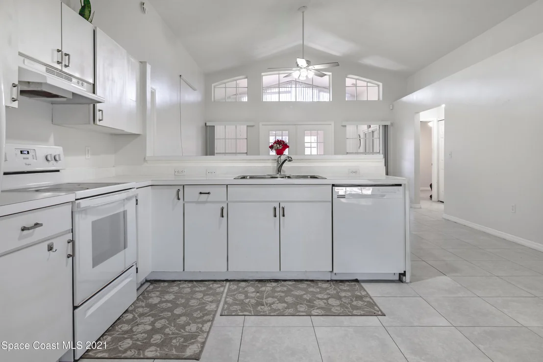 Photo of 2423 Saint Johns Lane