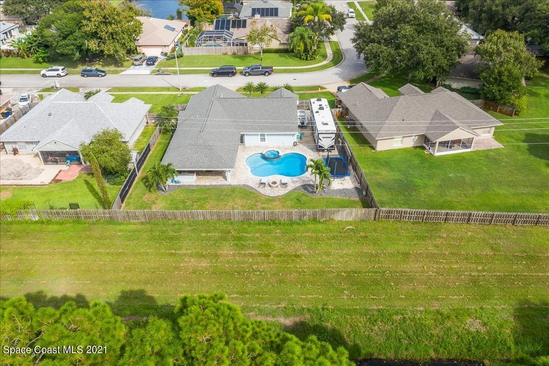 Photo of 1035 Jacaranda Circle