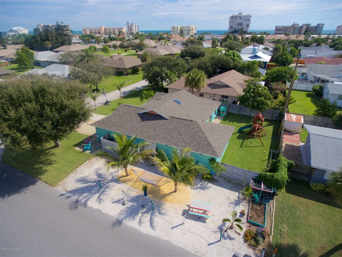 Photo of 229 Chalet Avenue