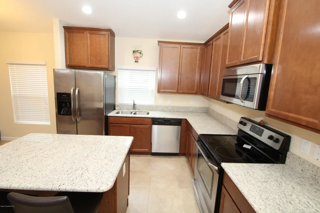 Photo of 1216 Dillard Drive SE
