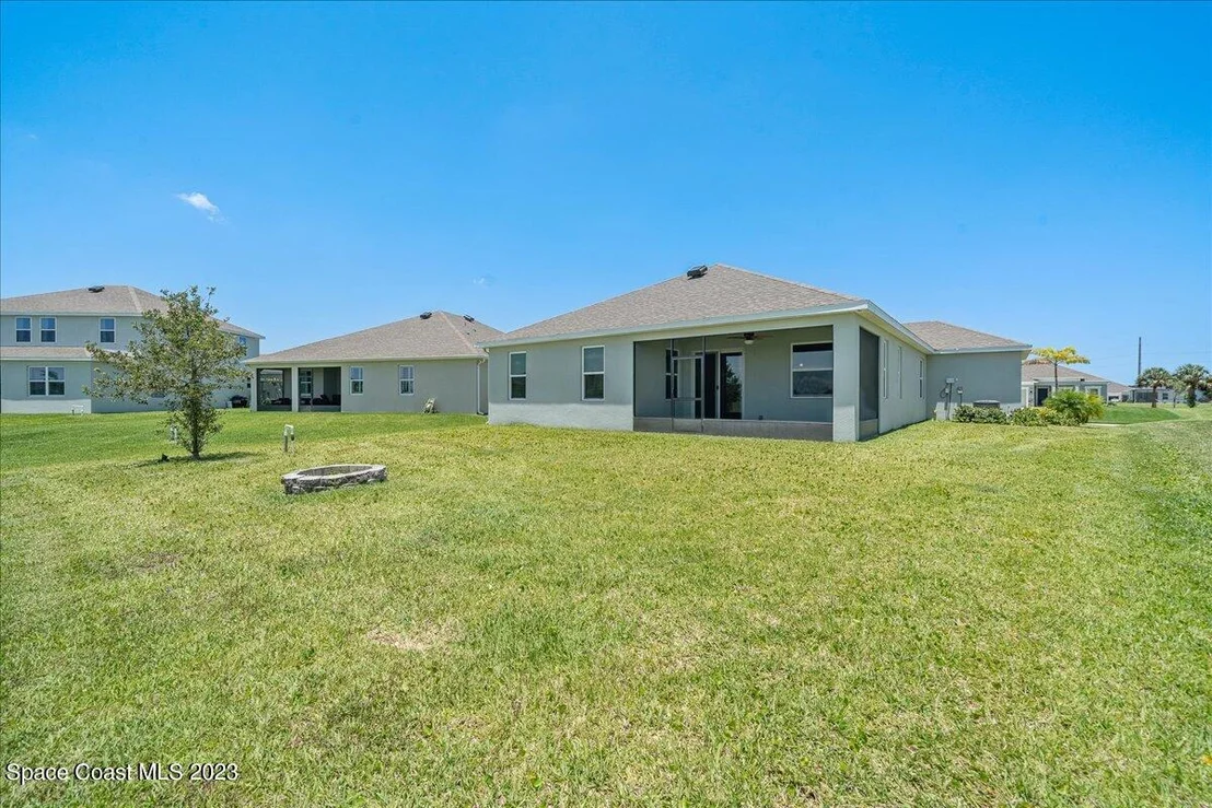 Photo of 8471 Laguna Circle
