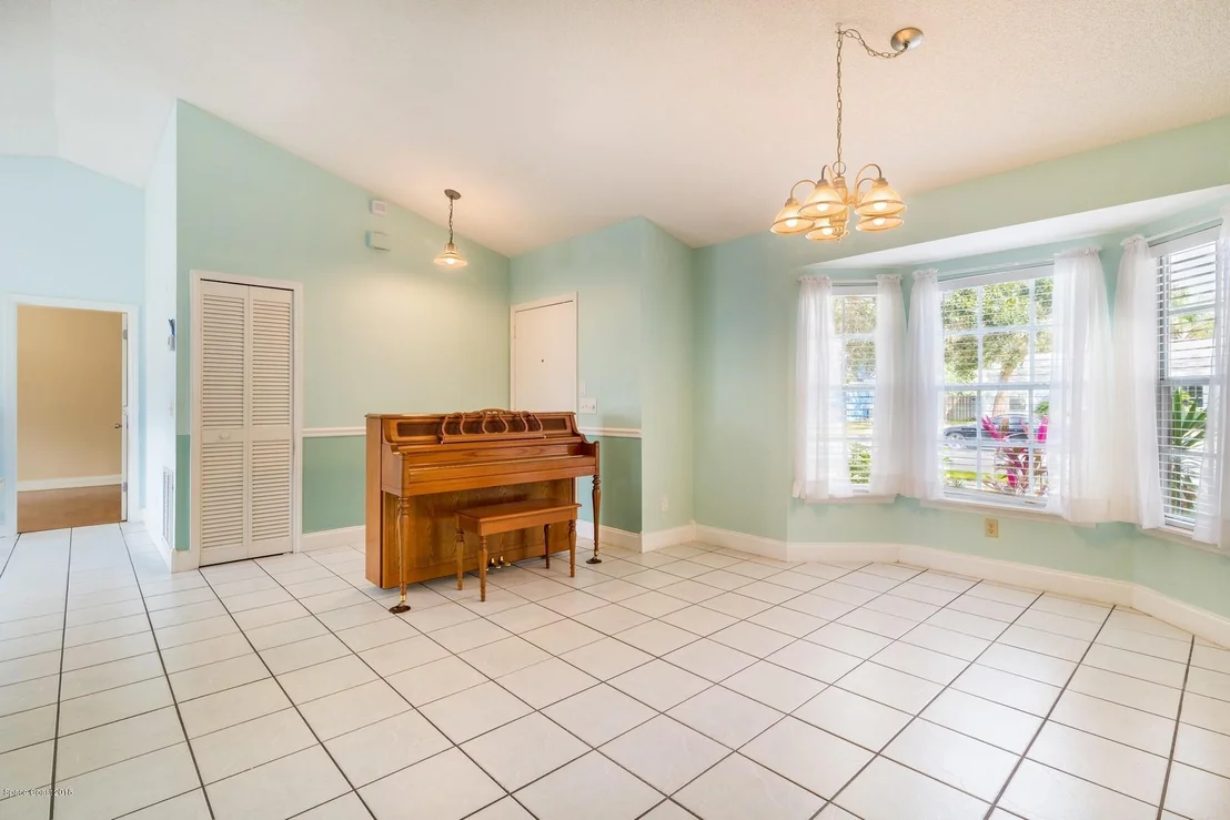 Photo of 119 Twin Lakes Road