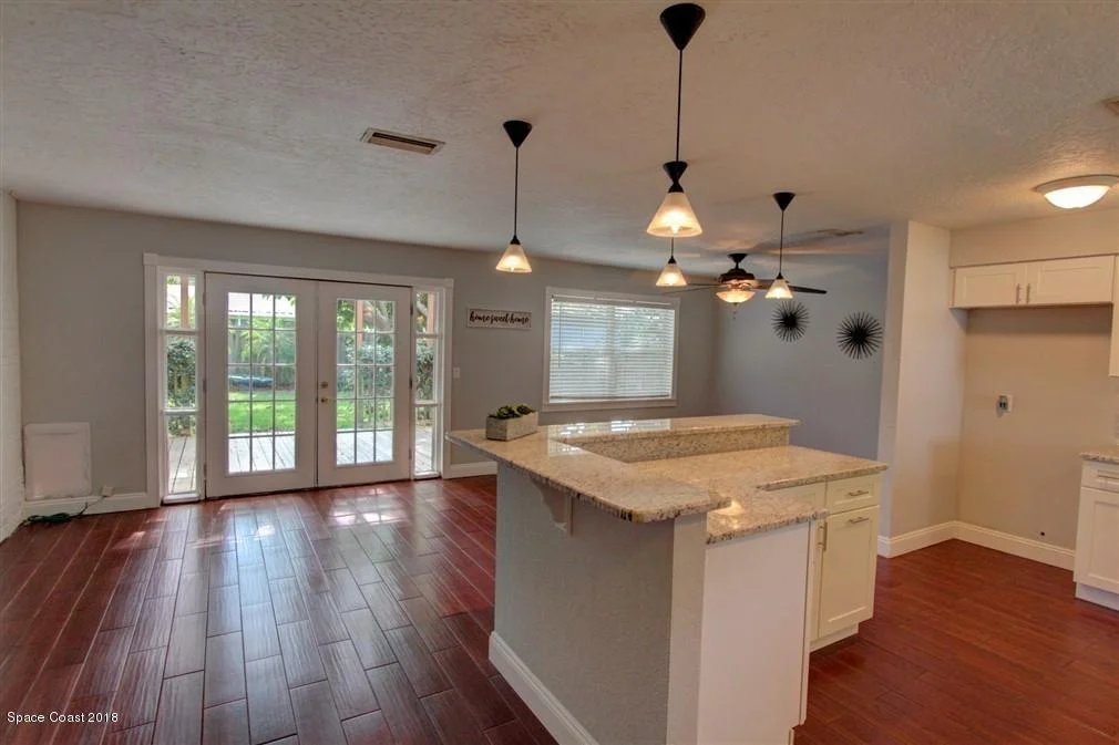 Photo of 991 Demaret Drive