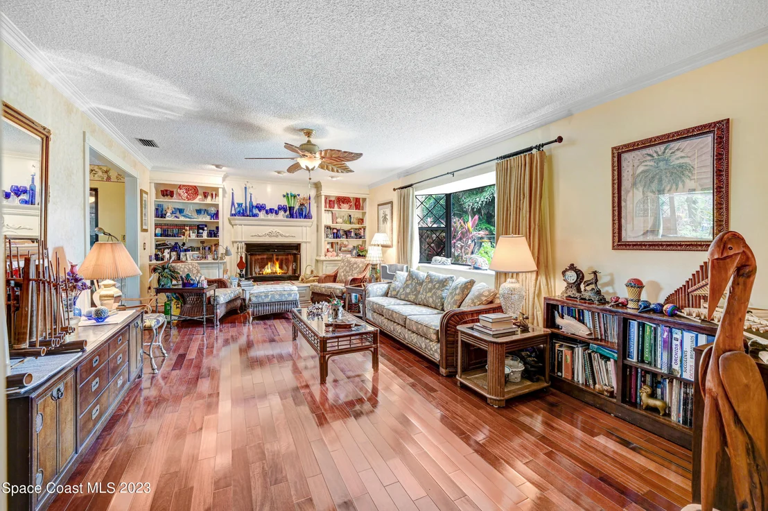Photo of 1102 Fairlawn Drive