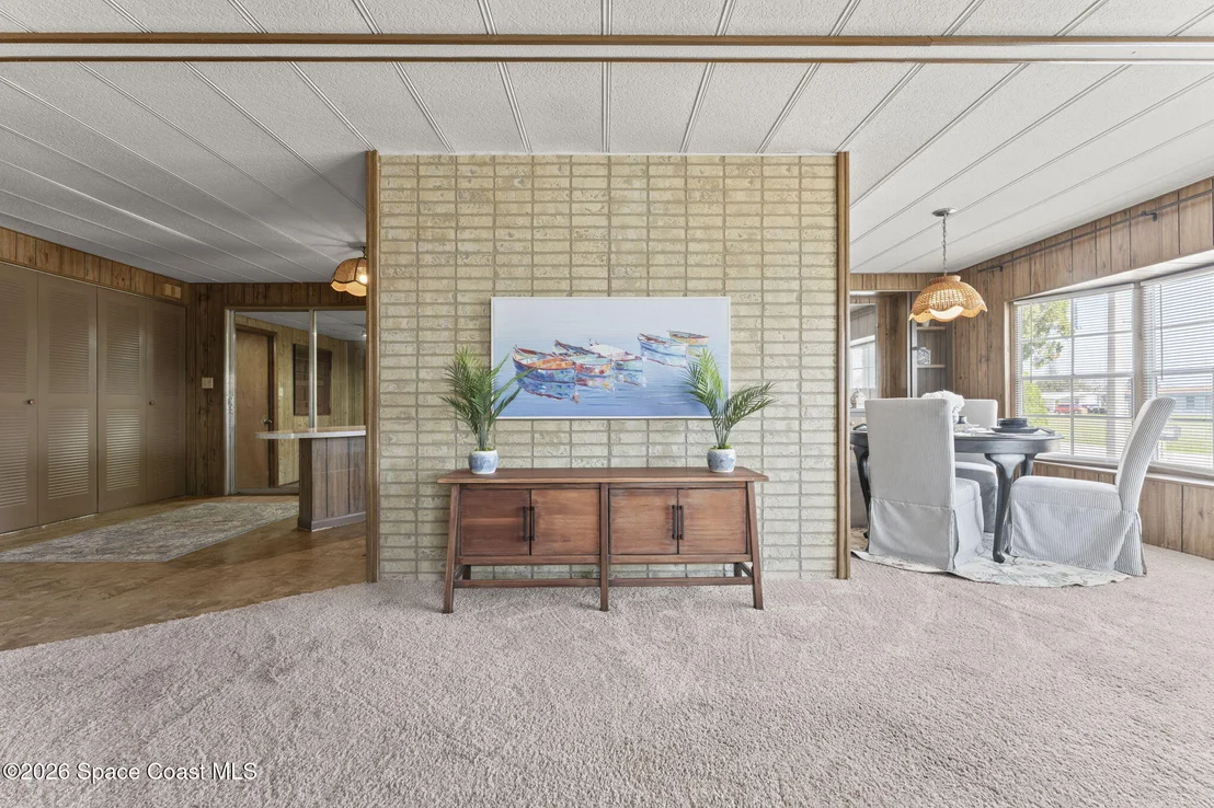 Photo of 2374 Royal Palm Drive NE