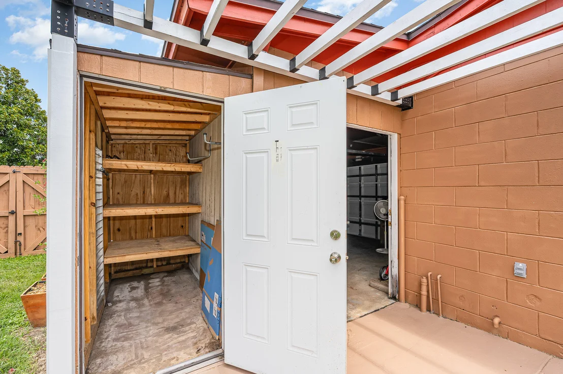 Photo of 4985 Cocoanut Drive