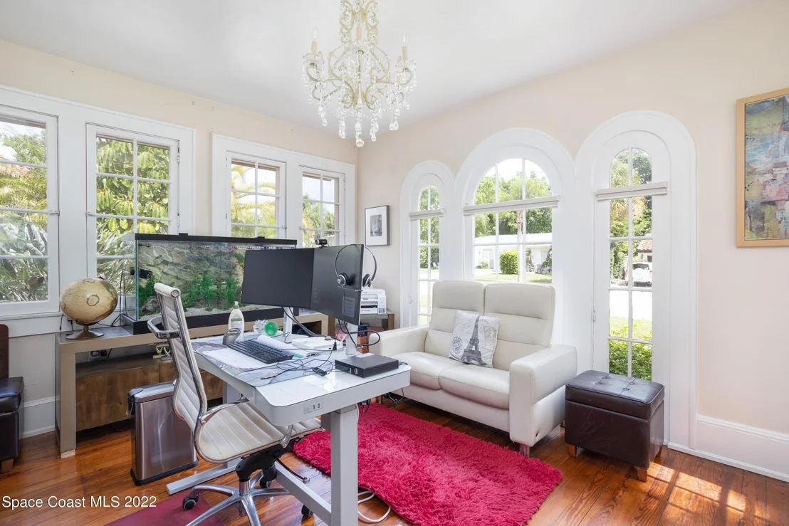 Photo of 115 Valencia Road