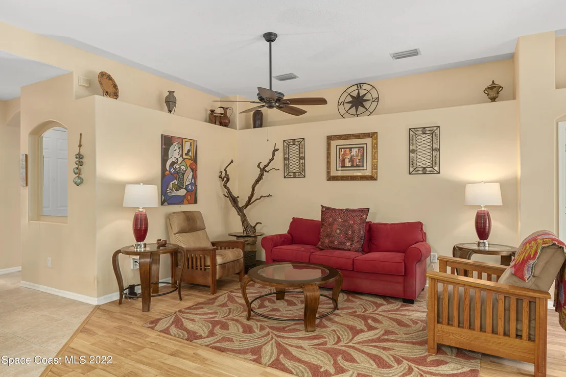 Photo of 1435 Tradewinds Way