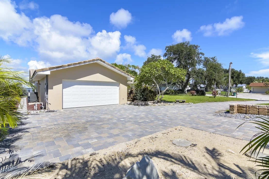 Photo of 309 Sand Pine Road