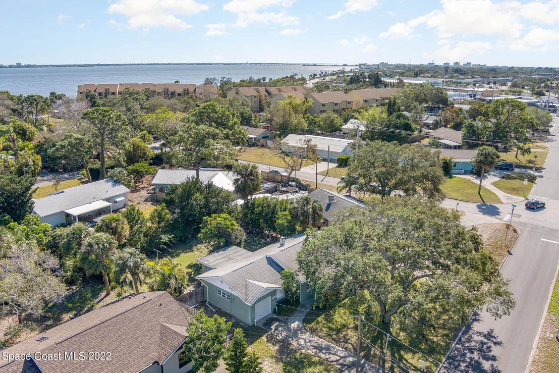 Photo of 667 Ballard Drive