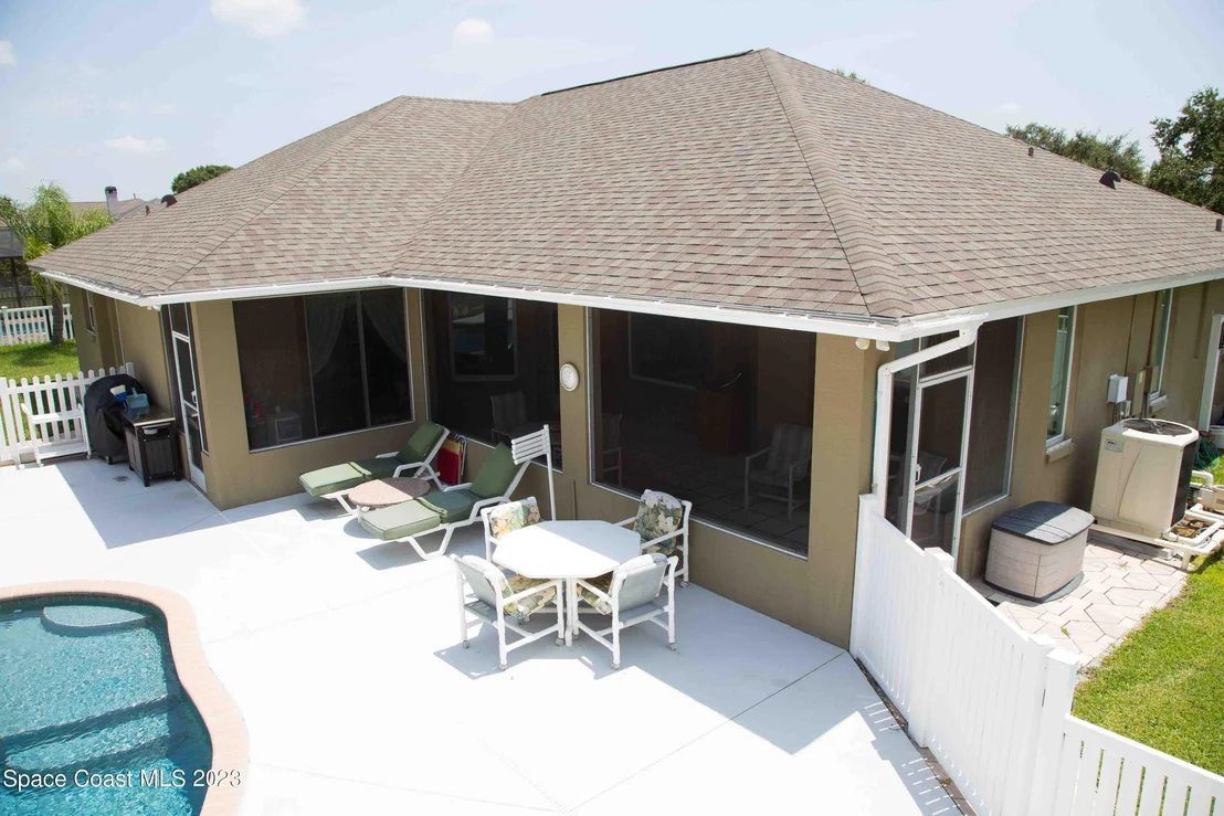 Photo of 3460 Brahman Avenue