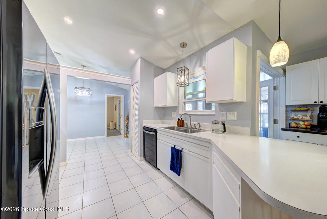 Photo of 6520 Adrian Street