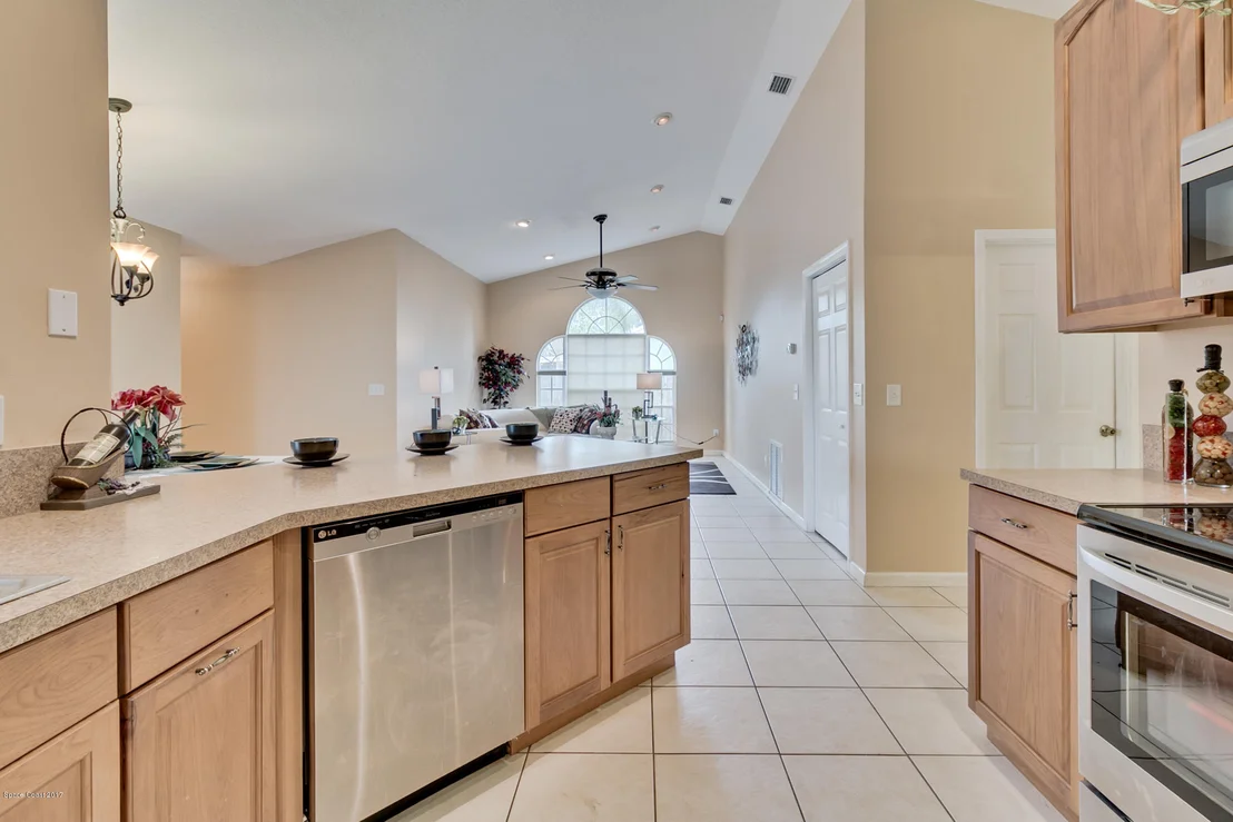 Photo of 607 Sandpiper Circle