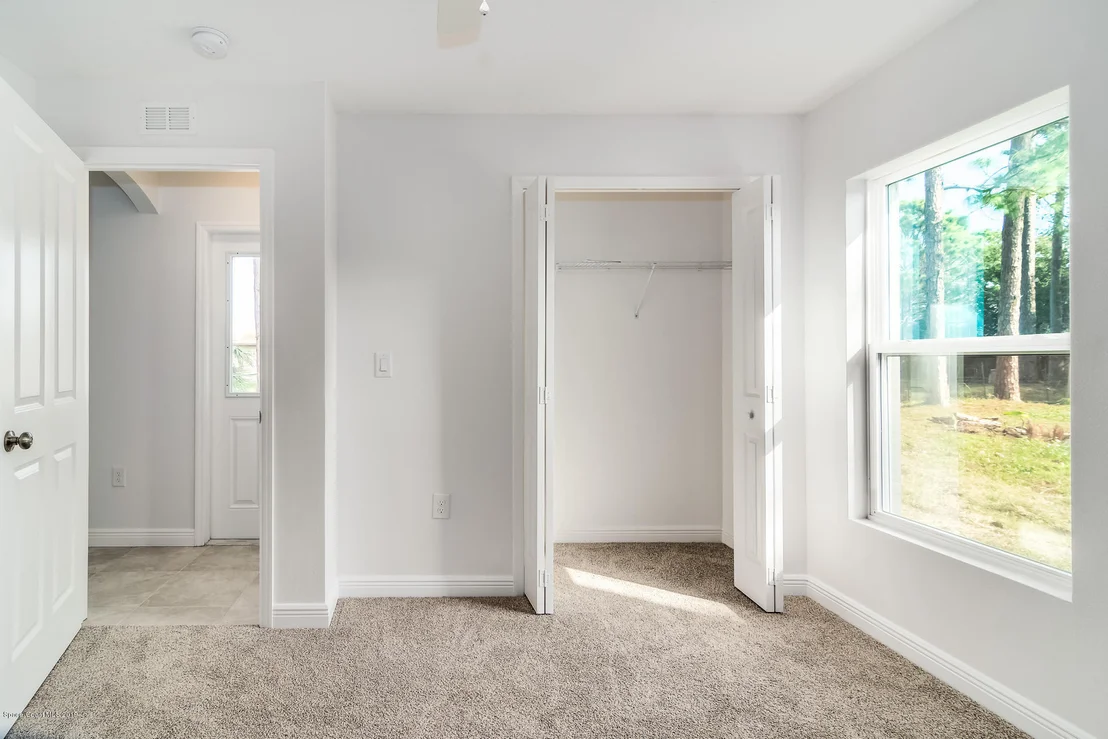 Photo of 7423 Carillon Avenue