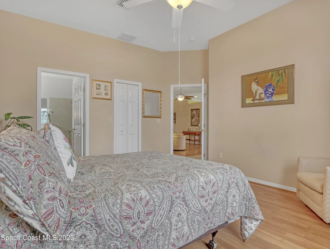 Photo of 904 Suntree Woods Drive