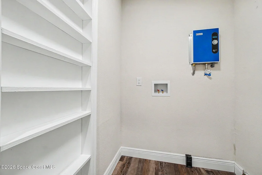Photo of 24414 Maxwell Street